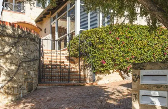 b9e1199f dd29 48f1 8a8c d897572a9031