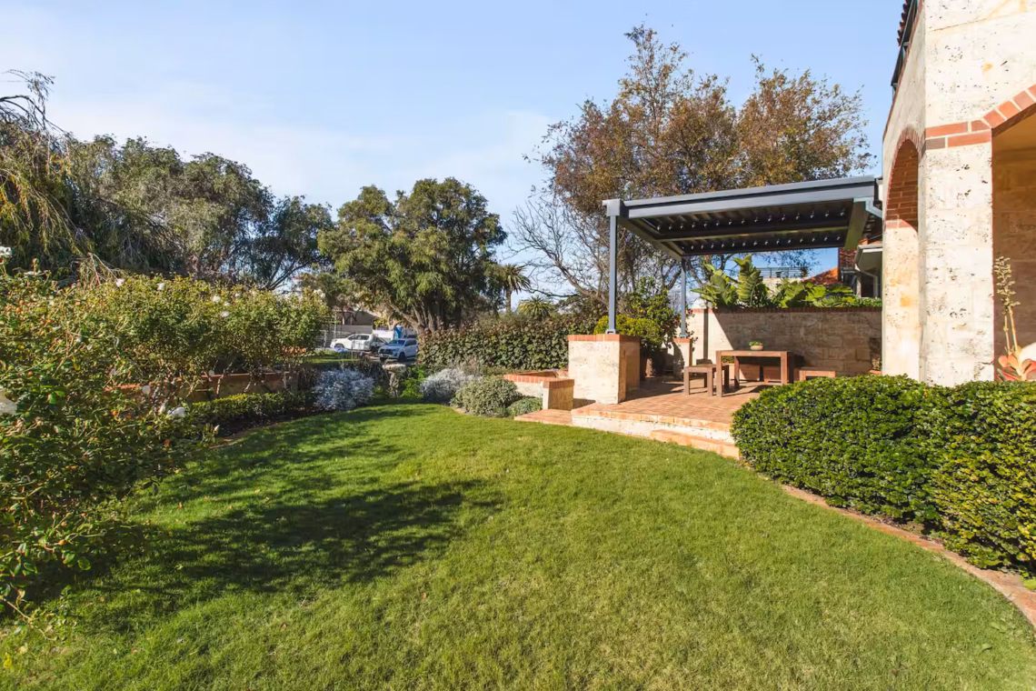 fa2b0cd9 cad7 4e8d 8a8b 0e0697e58e4a